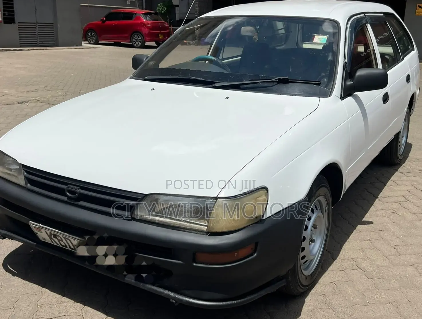 Toyota Corolla 2002 White