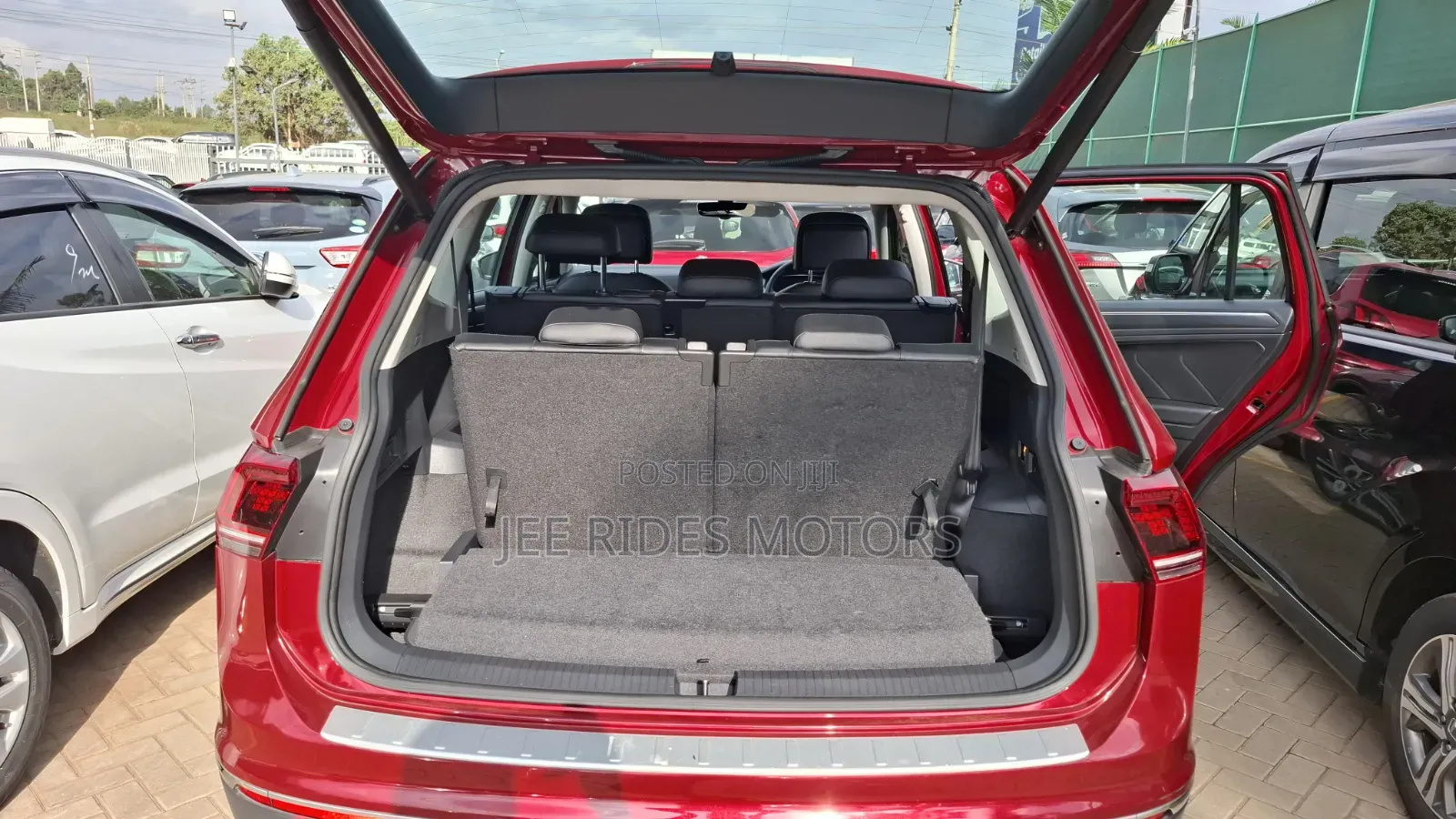 Volkswagen Tiguan 2.0T S FWD 2020 Red