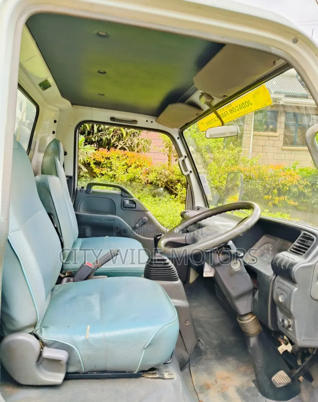 Isuzu NPR 2016