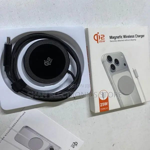 Q12 Portable Magnetic Phone Charging Disc With Type C Cable
