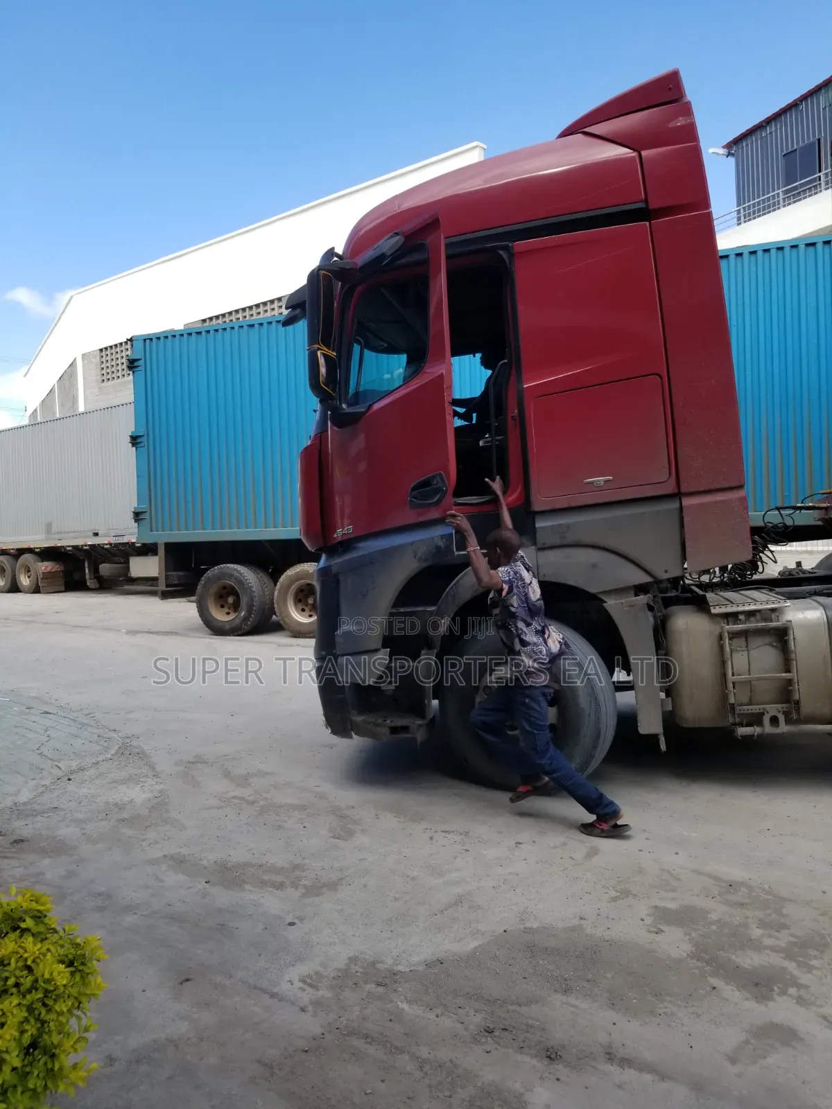 Transport Services Within Buruburu,umoja.Fedha . 28 tonnes.Trailer