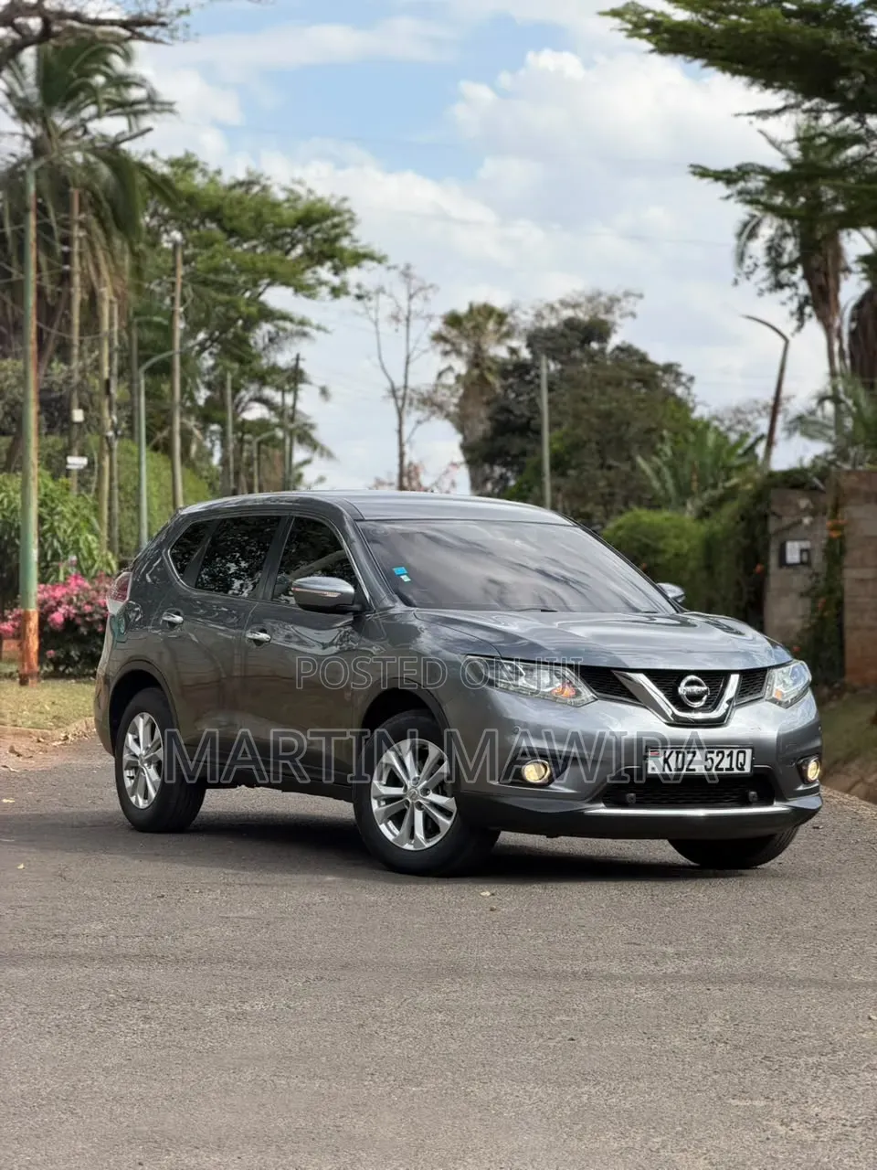 Nissan X-Trail 2015 Gray