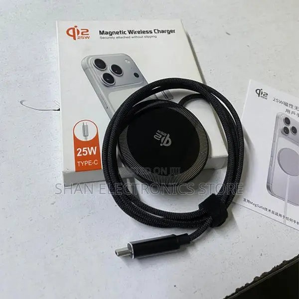 Q12 Everyday Magnetic Wireless Phone Charger With Compact Build