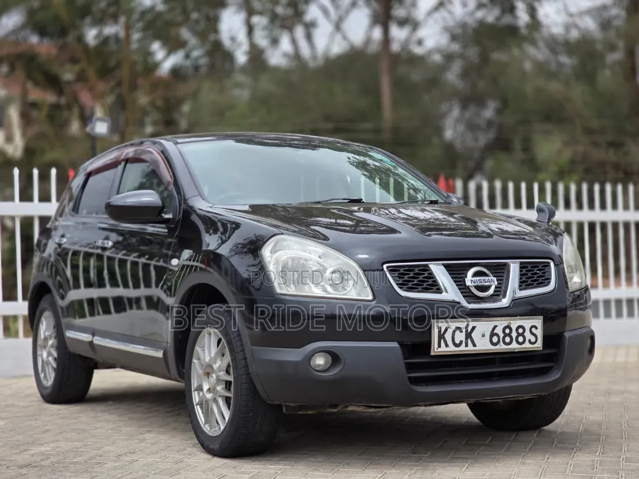 Nissan Dualis 2010 Black