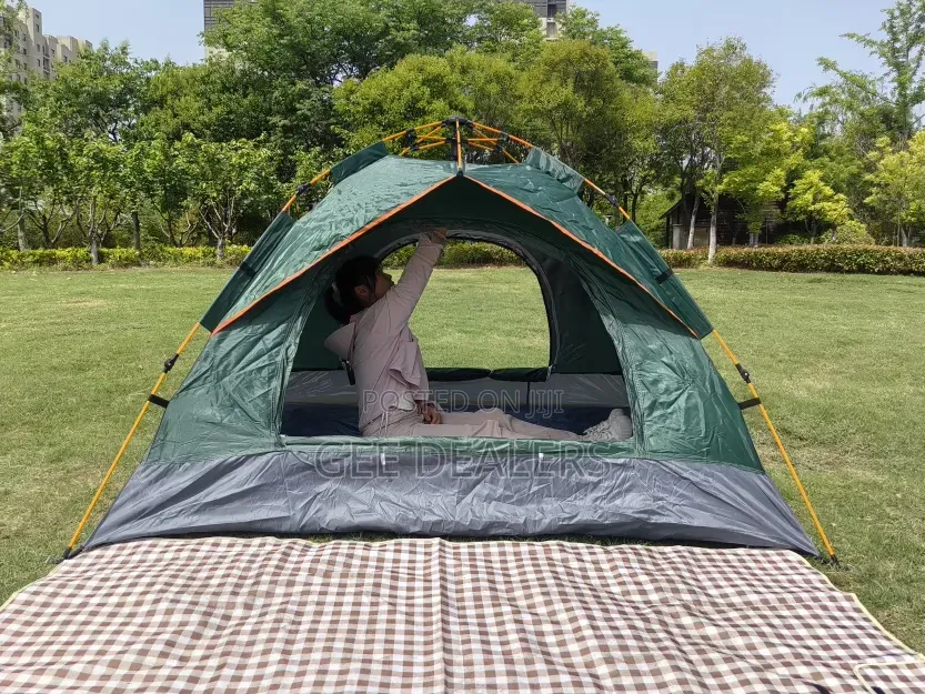 3-4 People Automatic Camping Tentcm