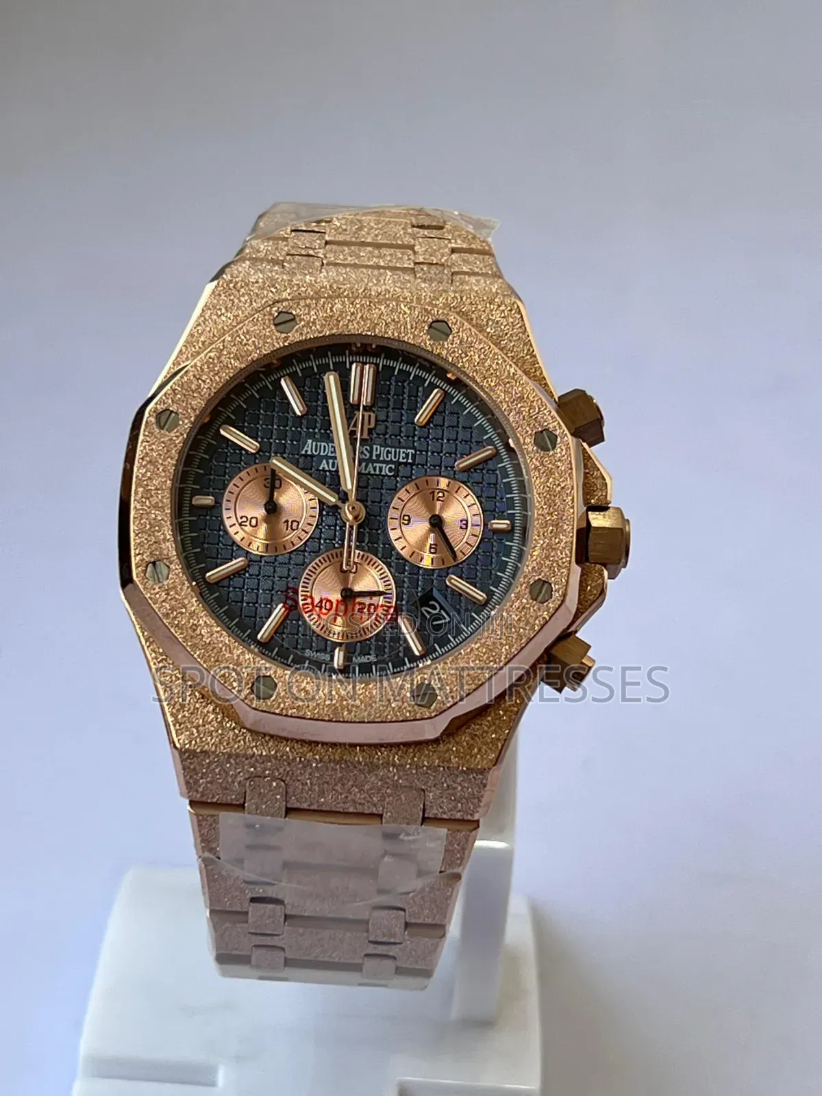 Classy Audemars Piguet Wrist Watch for Men. Countrywide Delivery.