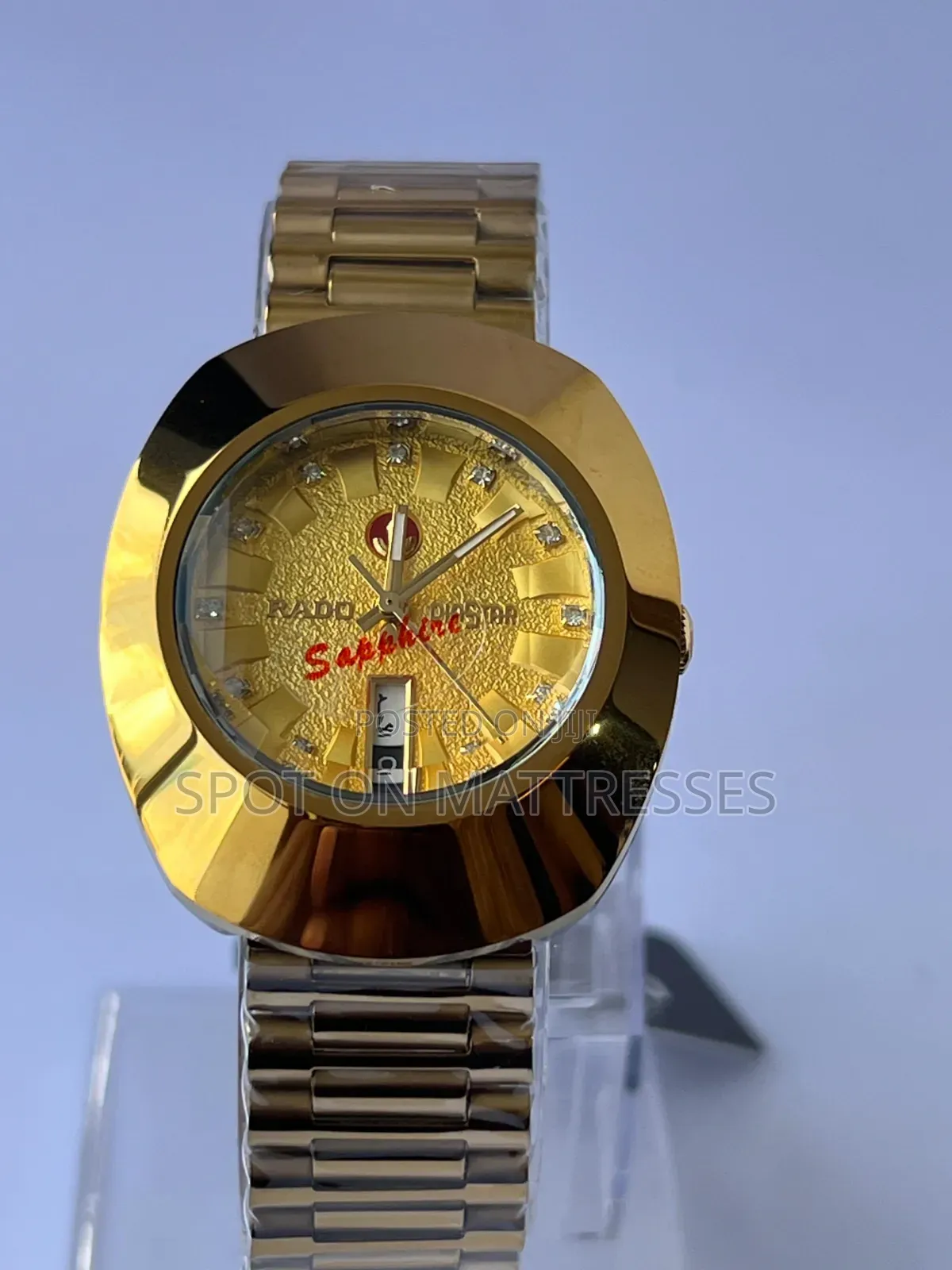 High-End Cute Rado Watch for Ladies. Perfect to Gift Your Lover!