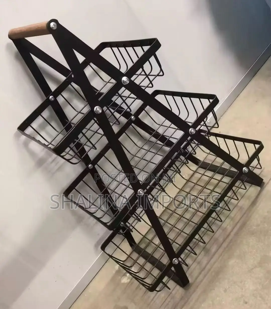 Triangular 3 Layer 3 Tier Metallic Mesh Fruit Basket