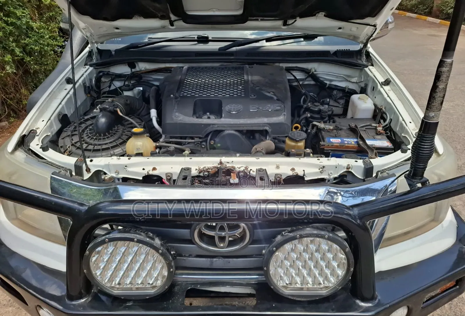 Toyota Hilux 2015 White