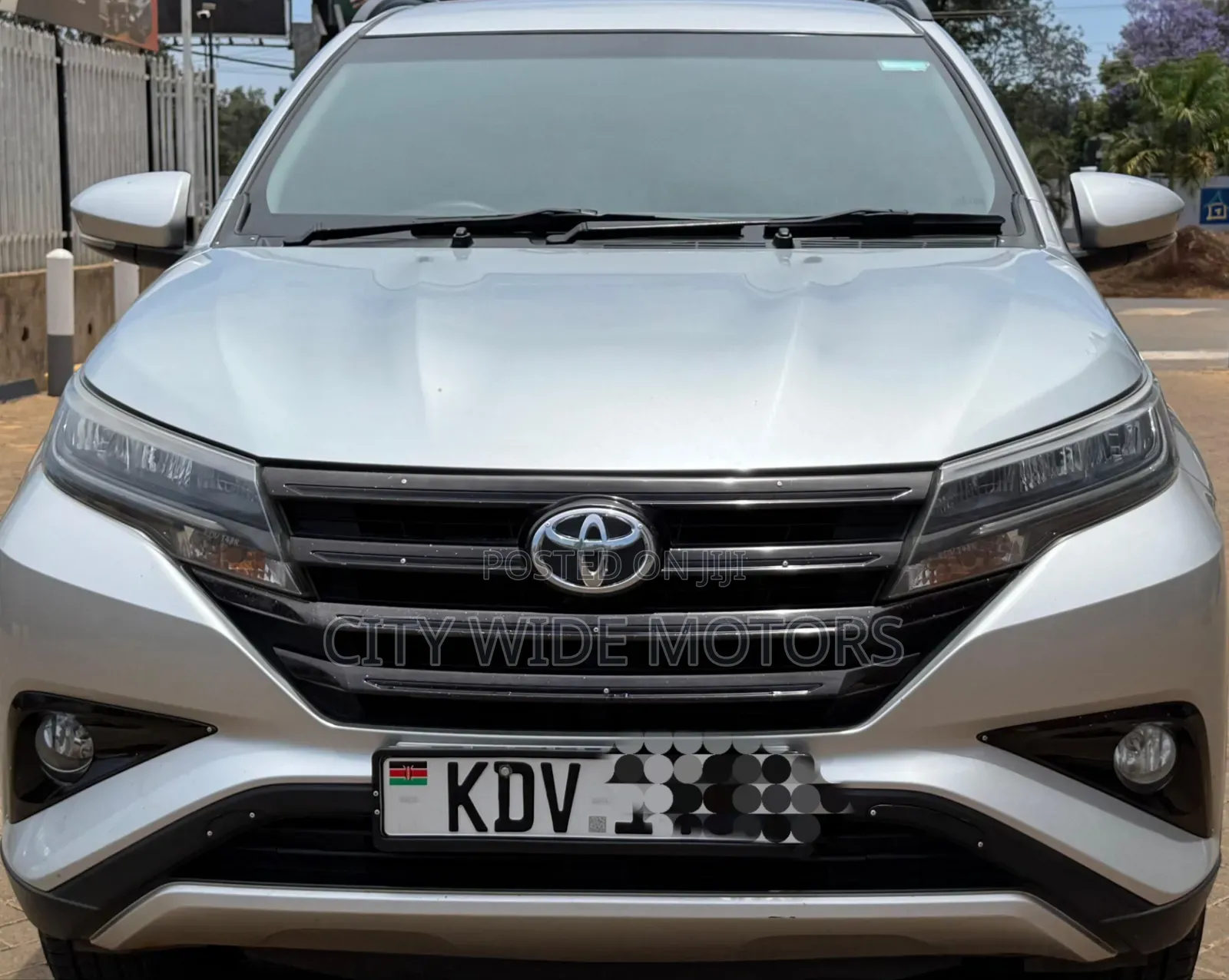 Toyota Rush 2016 Silver