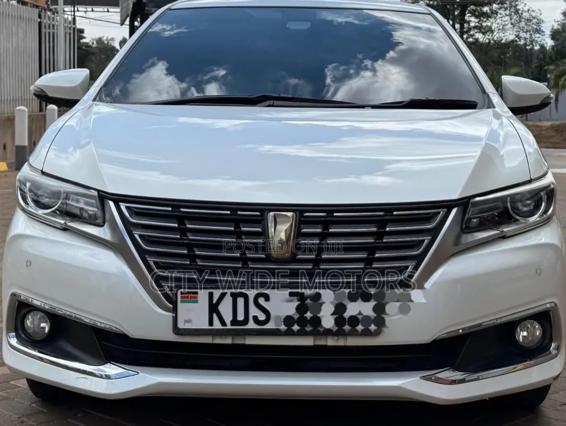 Toyota Premio 1.5 FWD 2018 White