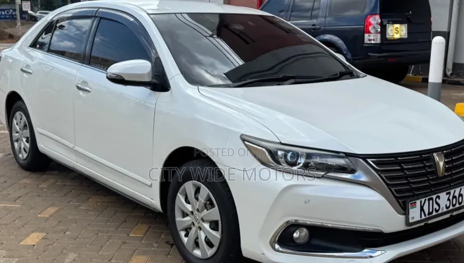 Toyota Premio 1.5 FWD 2018 White