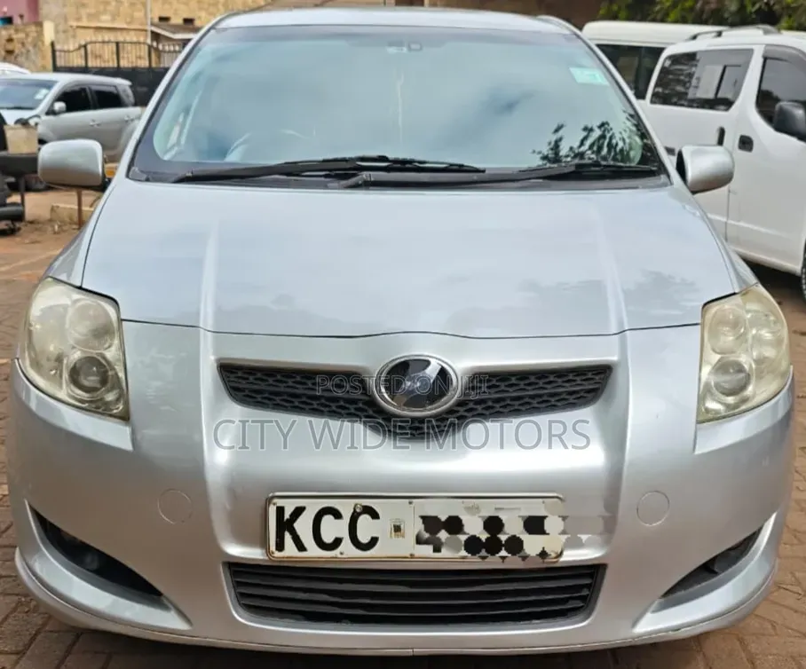 Toyota Auris 2009 Silver