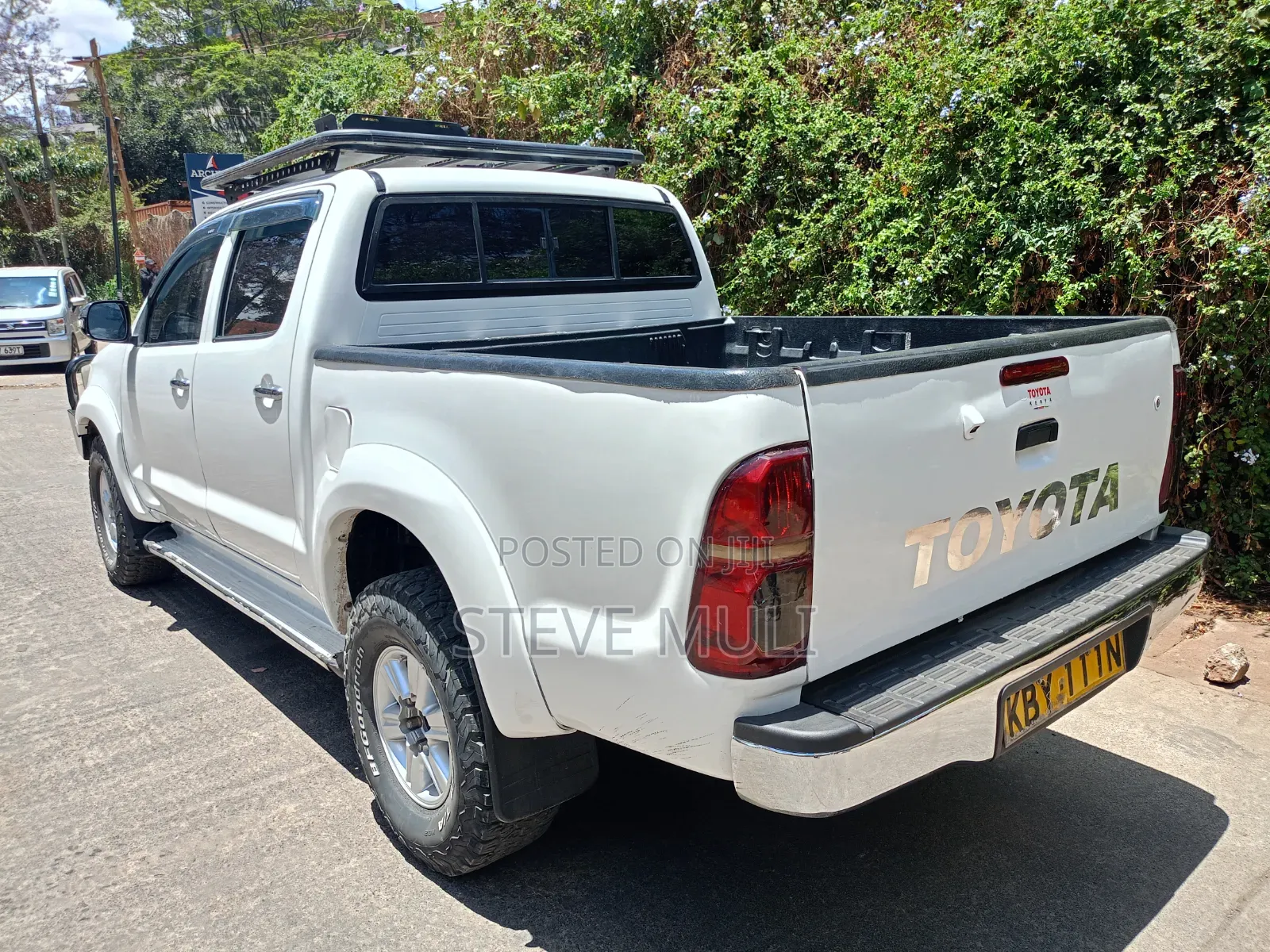 Toyota Hilux 2013 Pearl