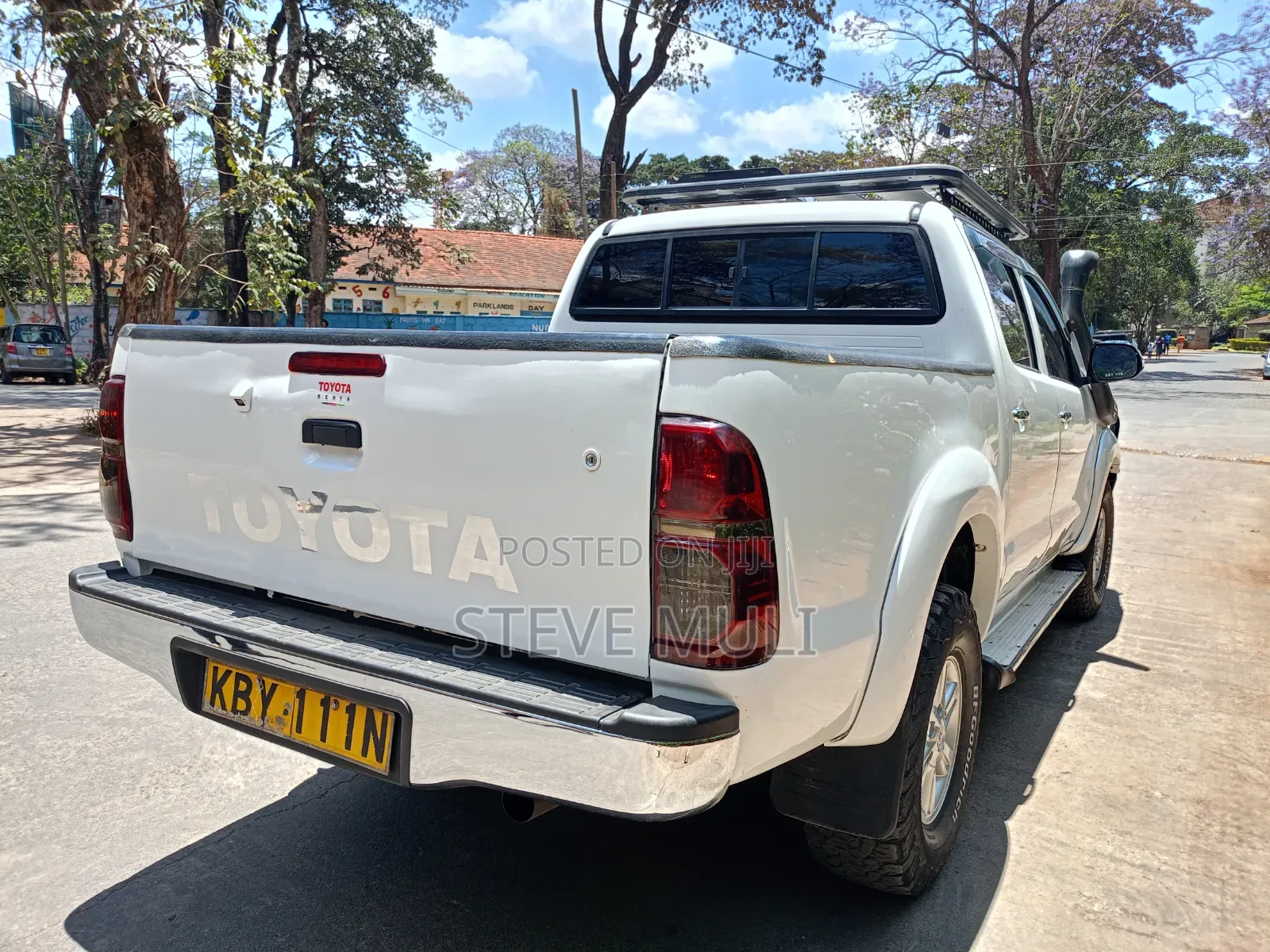 Toyota Hilux 2013 Pearl