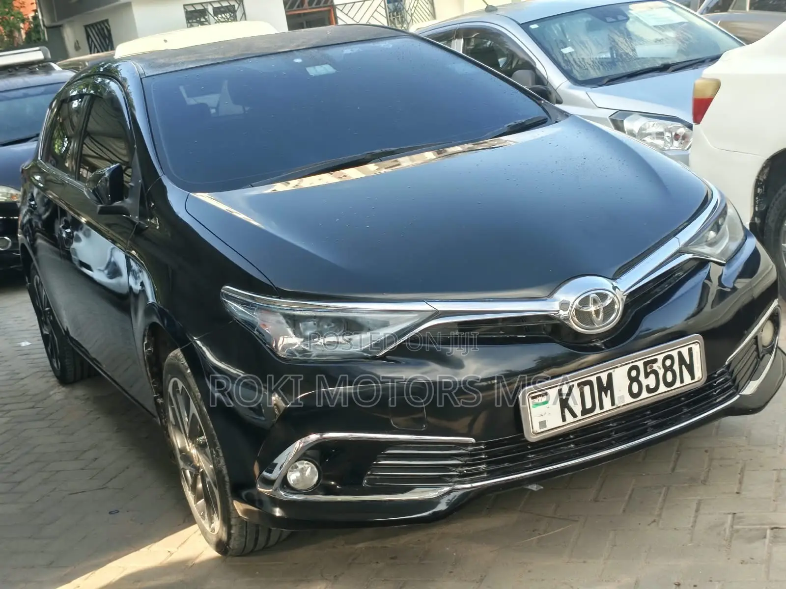 Toyota Auris 2015 Black
