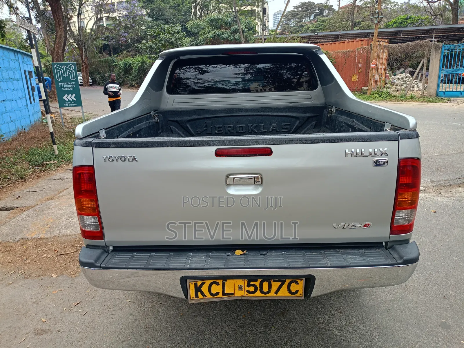 Toyota Hilux 2012 Gray