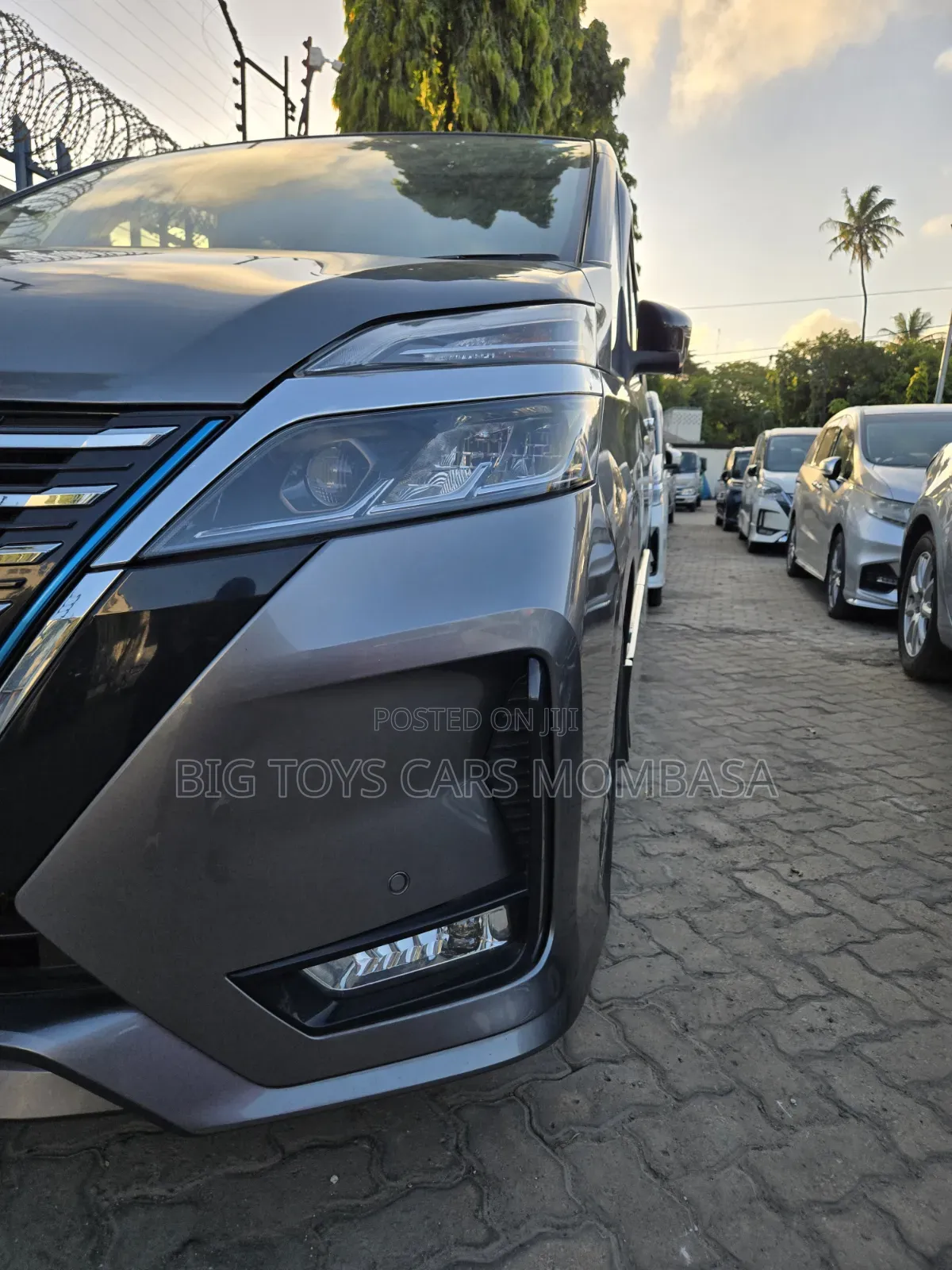 Nissan Serena 2019 Gray