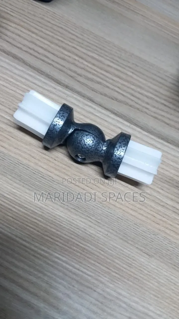 Corner Joint for Juakali Rods That Joints Rods at the Corner