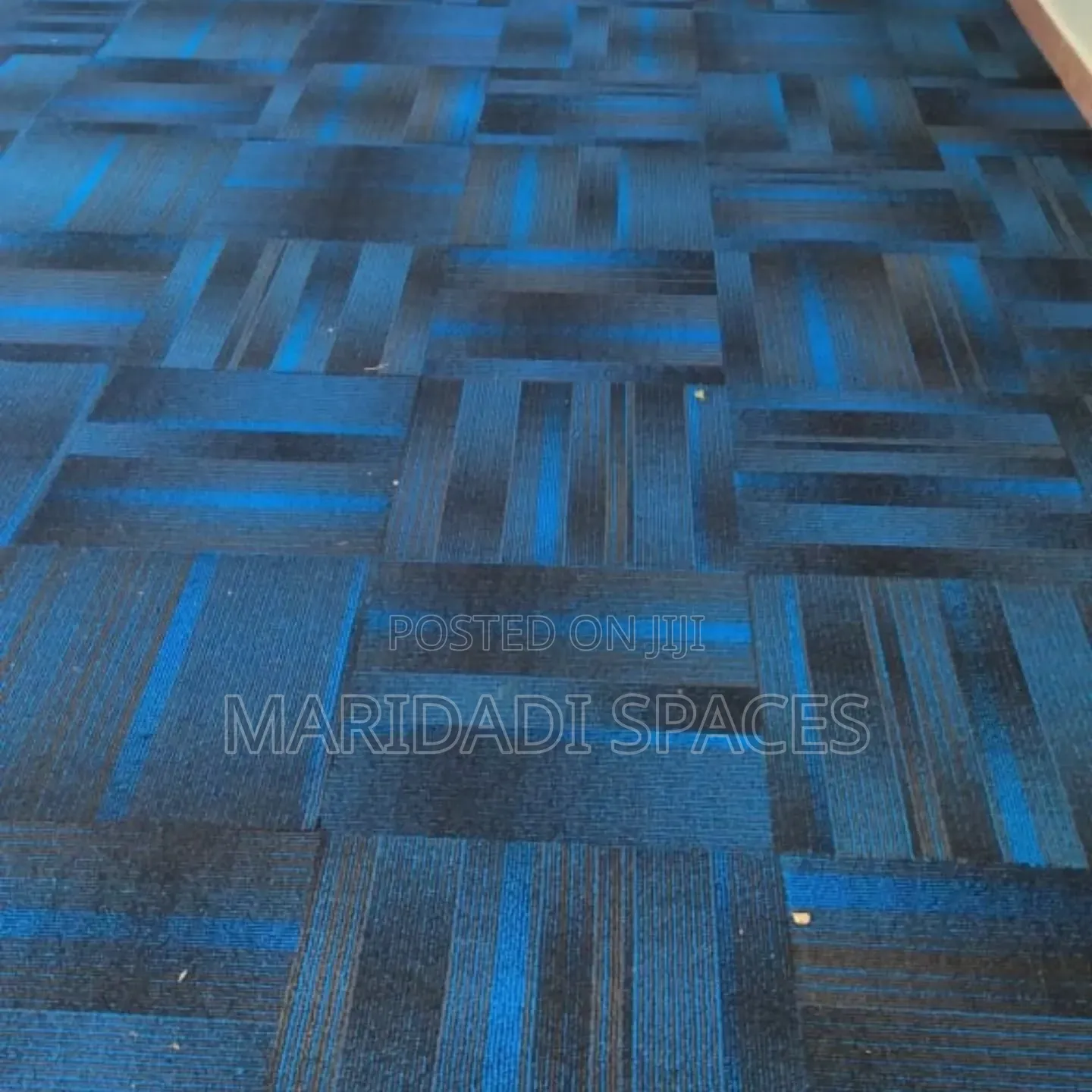 Reusable and Easy to Remove Carpet Tiles