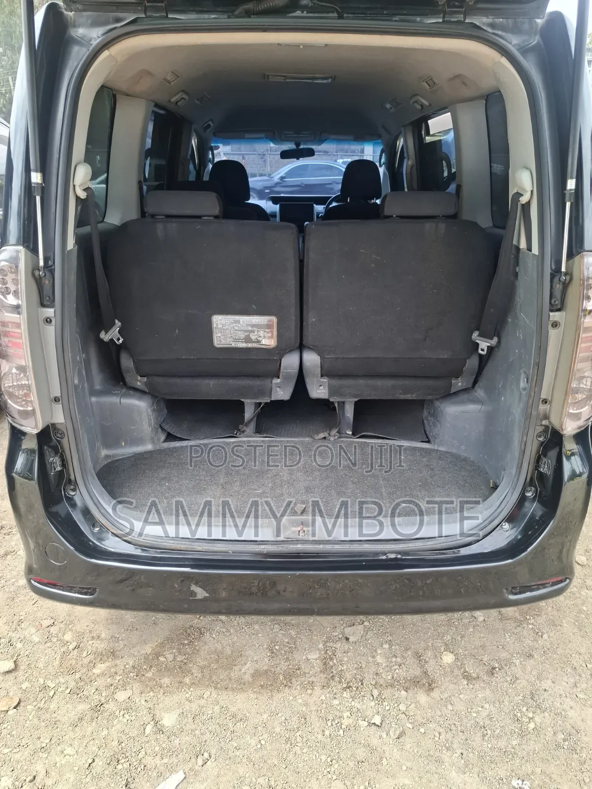 Toyota Voxy X 2WD 8-Seater 2009 Black