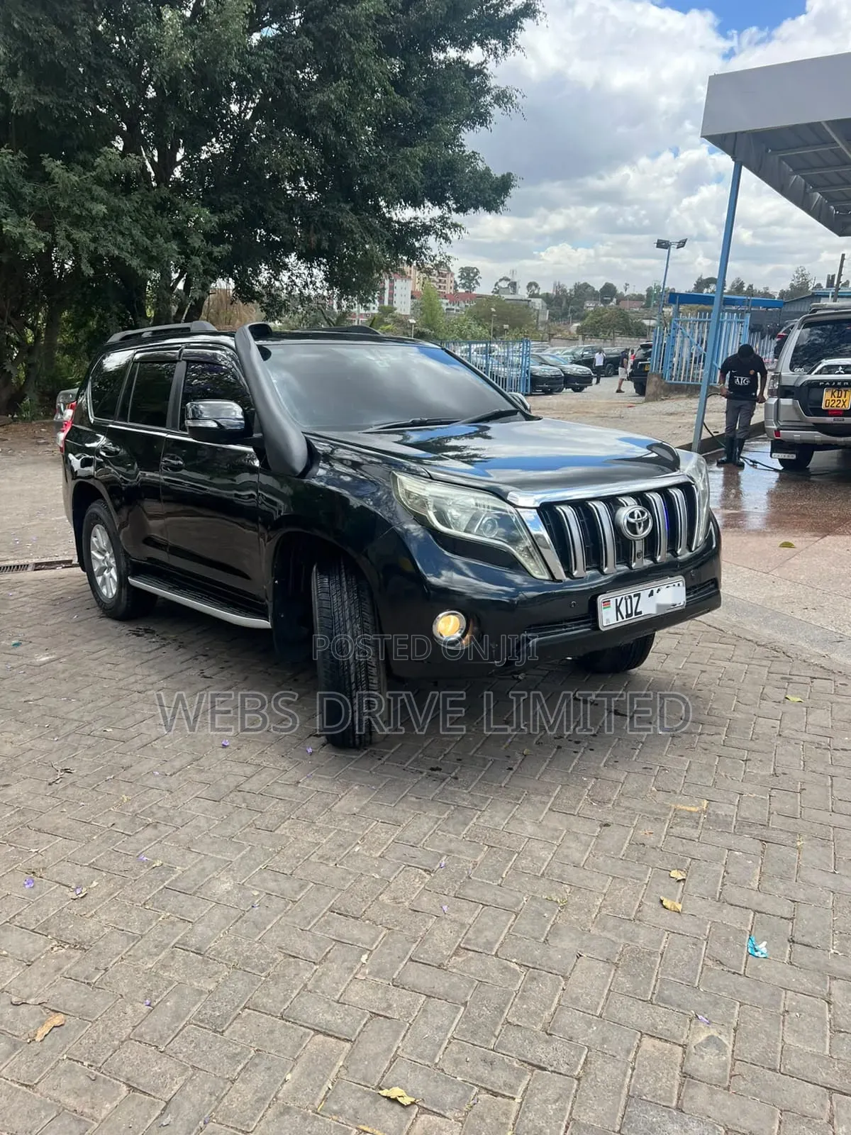 Toyota Land Cruiser Prado KAKADU 2013 Black