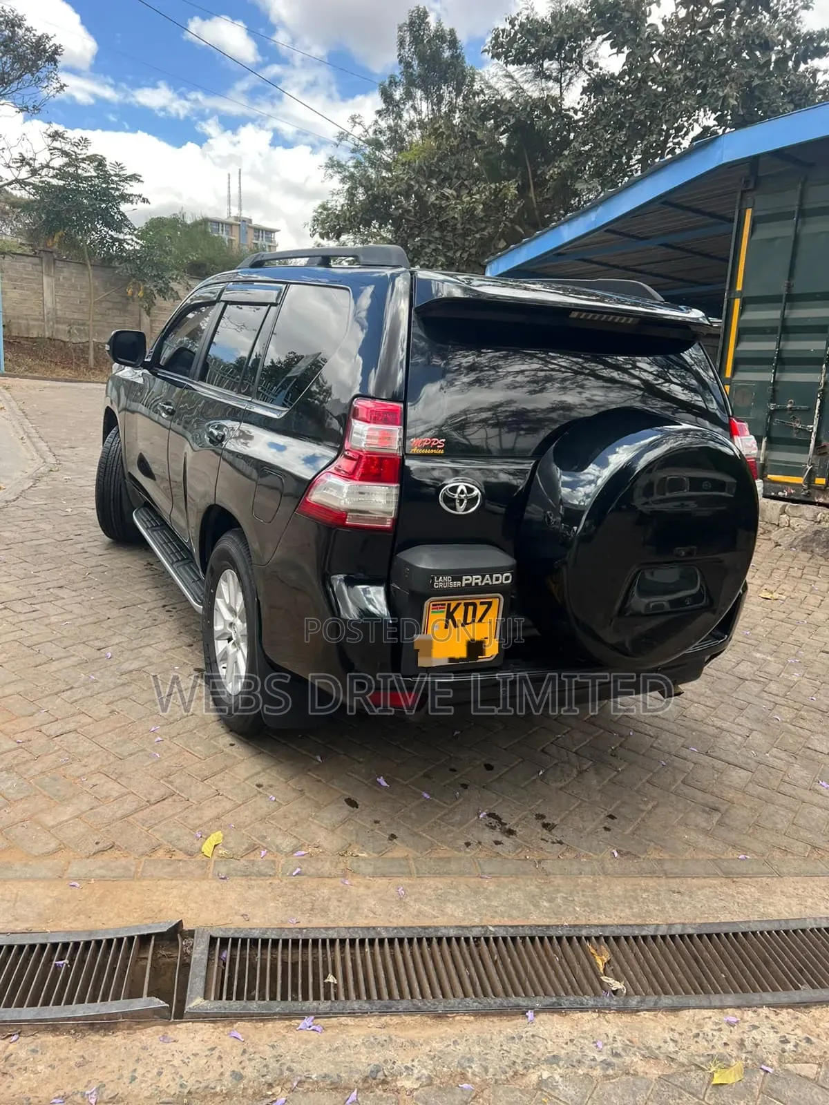 Toyota Land Cruiser Prado KAKADU 2013 Black