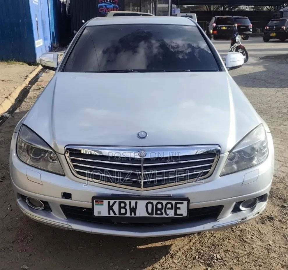 Mercedes-Benz C200 2008 Silver