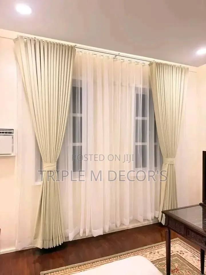Beautiful Modern Window Curtains for Sitting Room