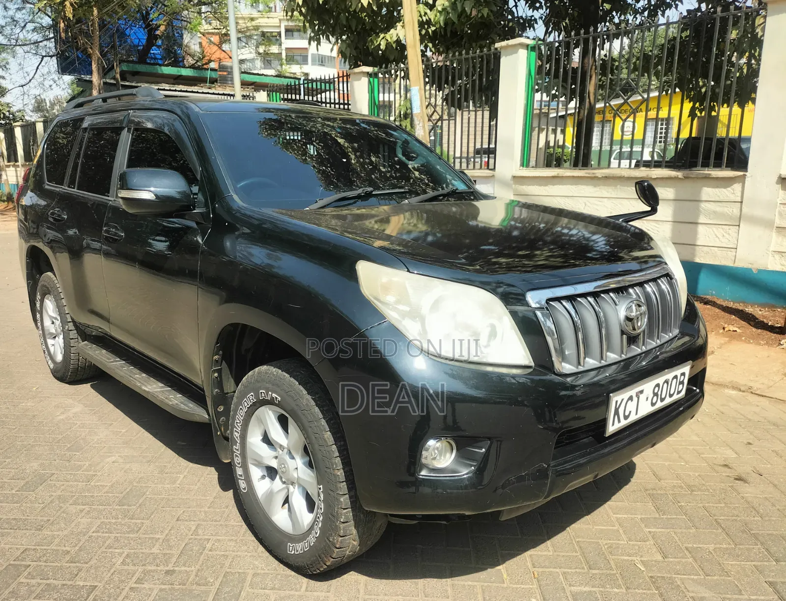 Toyota Land Cruiser Prado 2011 Black