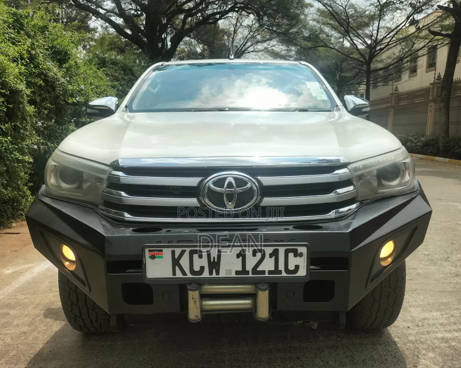 Toyota Hilux 2018 White