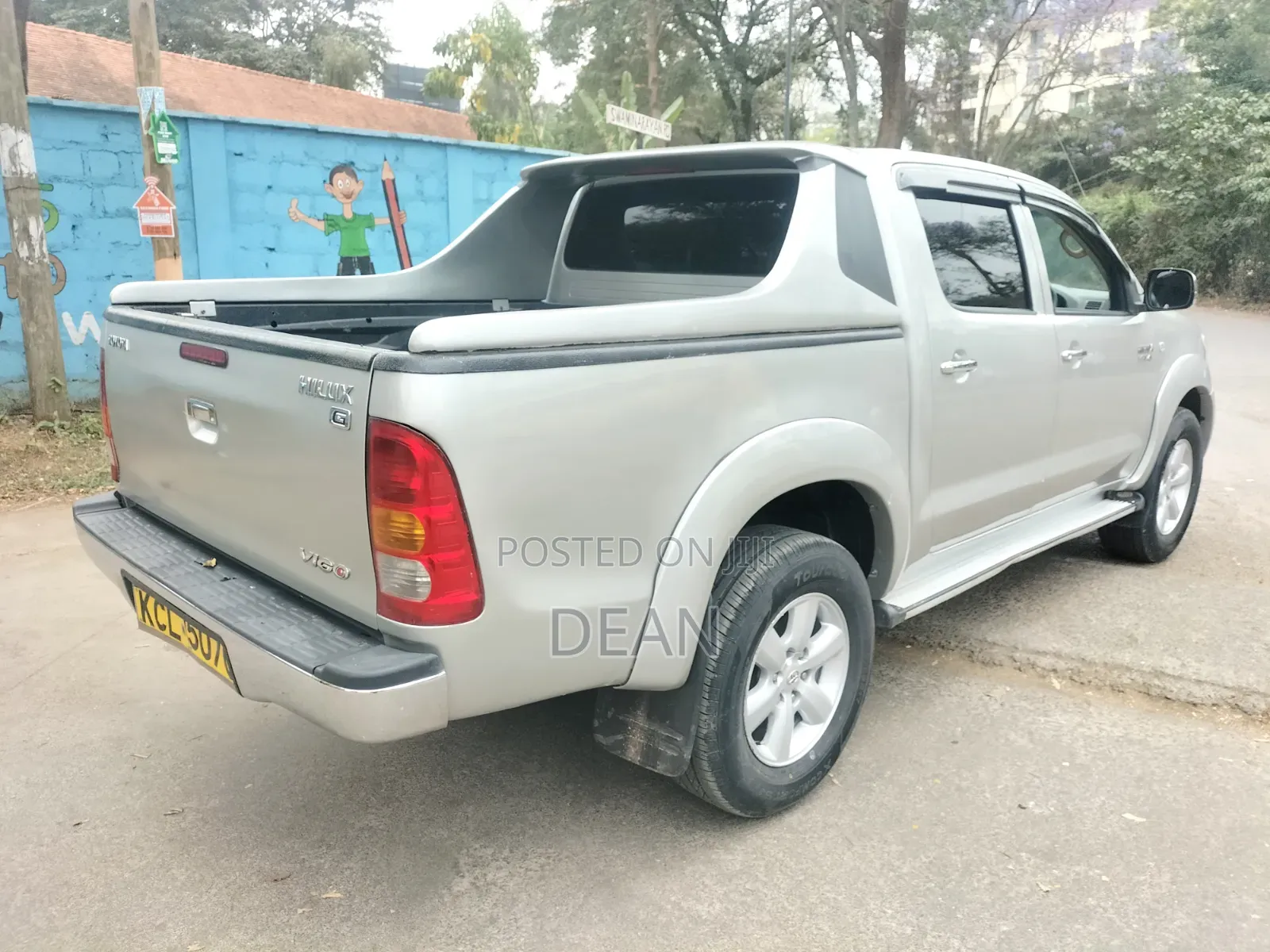 Toyota Hilux 2011 Silver