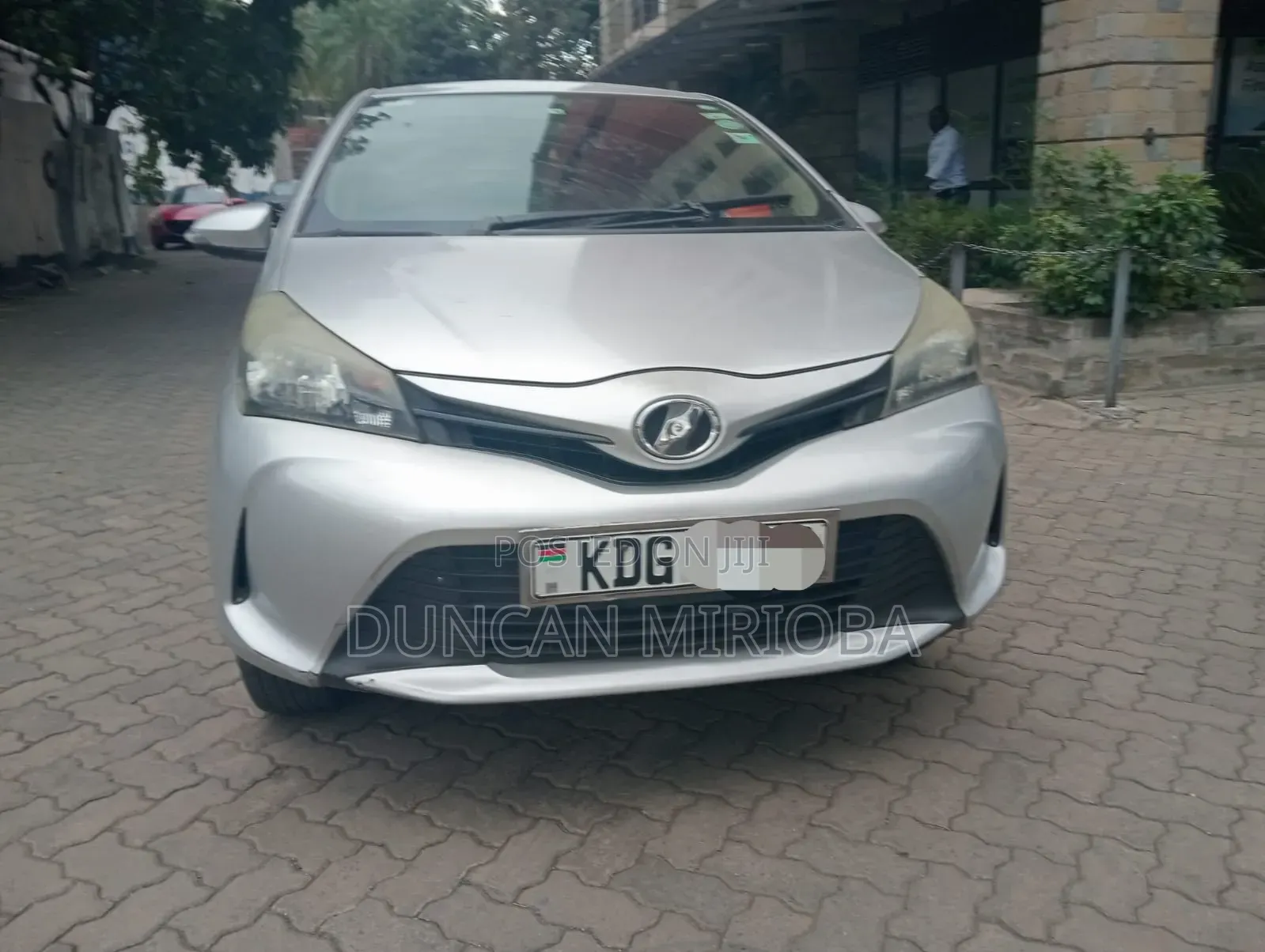 Toyota Vitz 2015