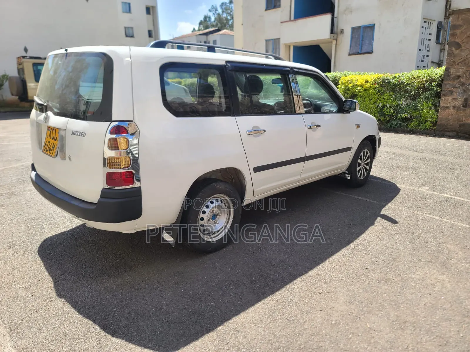Toyota Succeed 2010 Off white