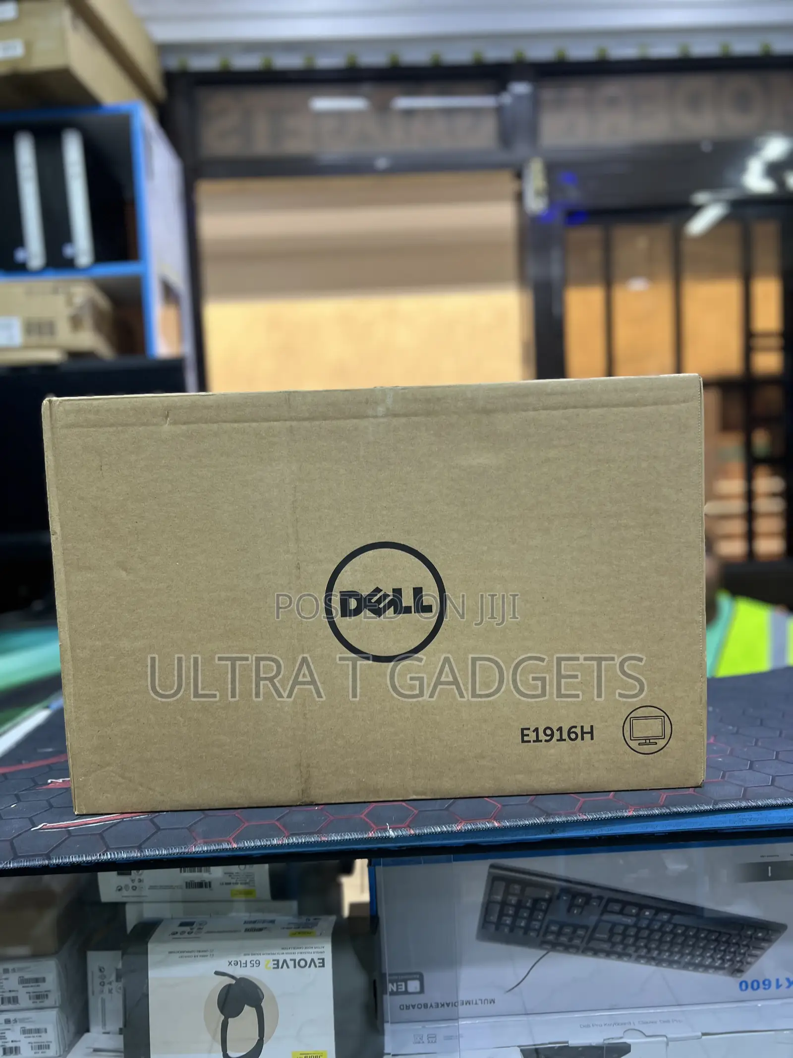 Dell E1916 19-Inch Monitor VGA DisplayPort