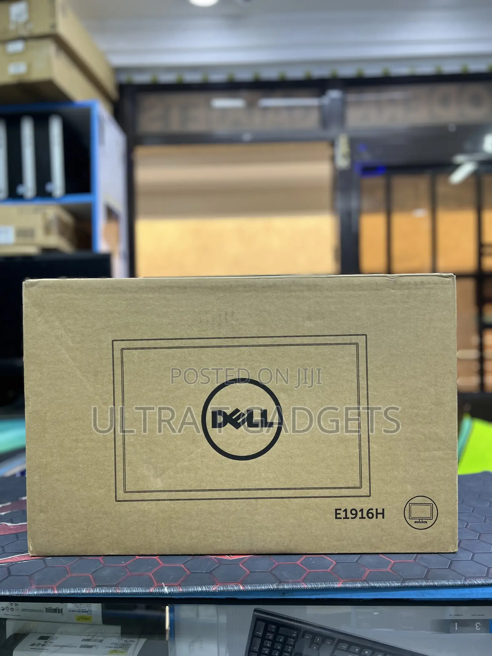 Dell E1916 19-Inch Monitor VGA DisplayPort