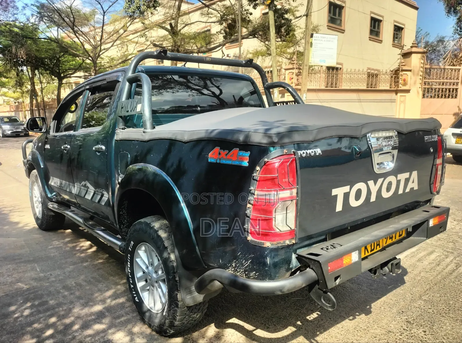 Toyota Hilux 2014 Green