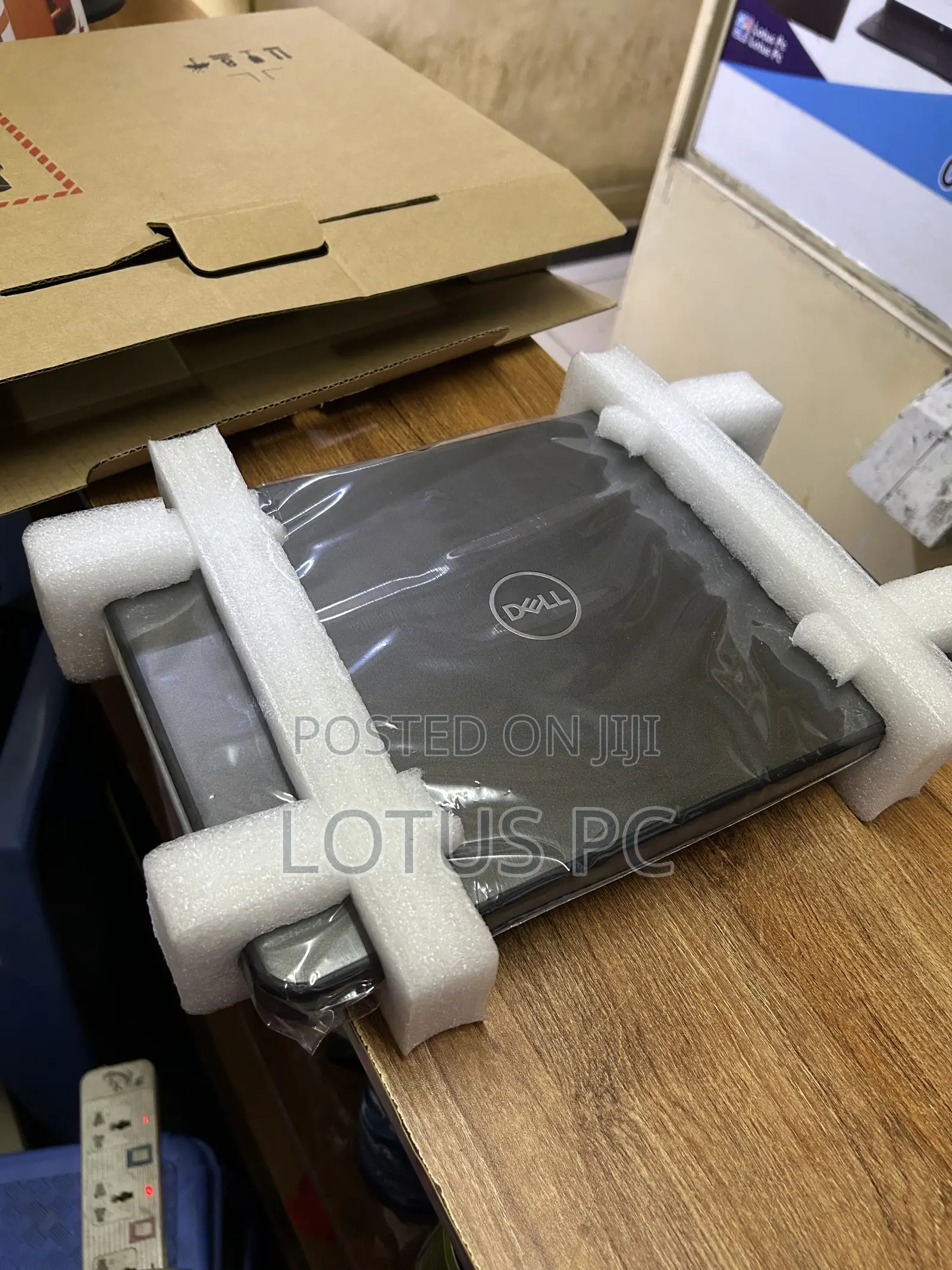 Laptop Dell Latitude 3310 4GB Intel Core i3 SSD 128GB