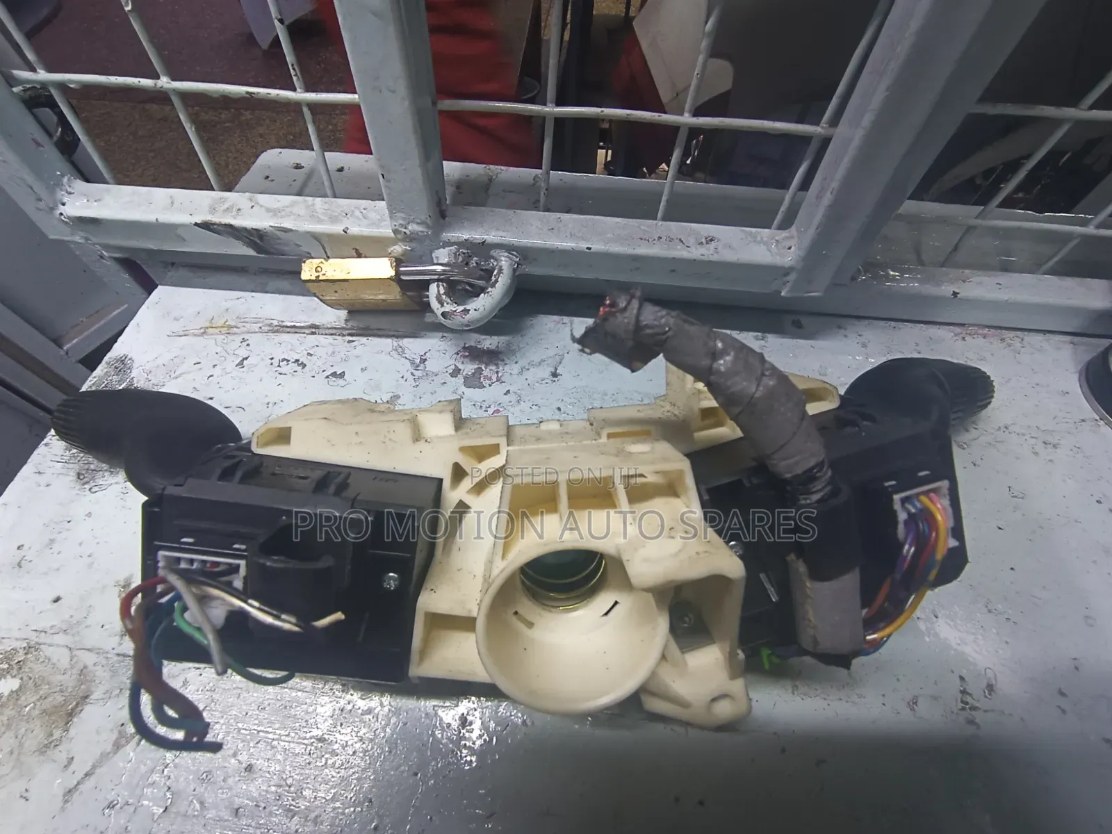 Toyota Passo/Ractis/Daihatsu Boon CombinationSwitch + Clockspring Ring