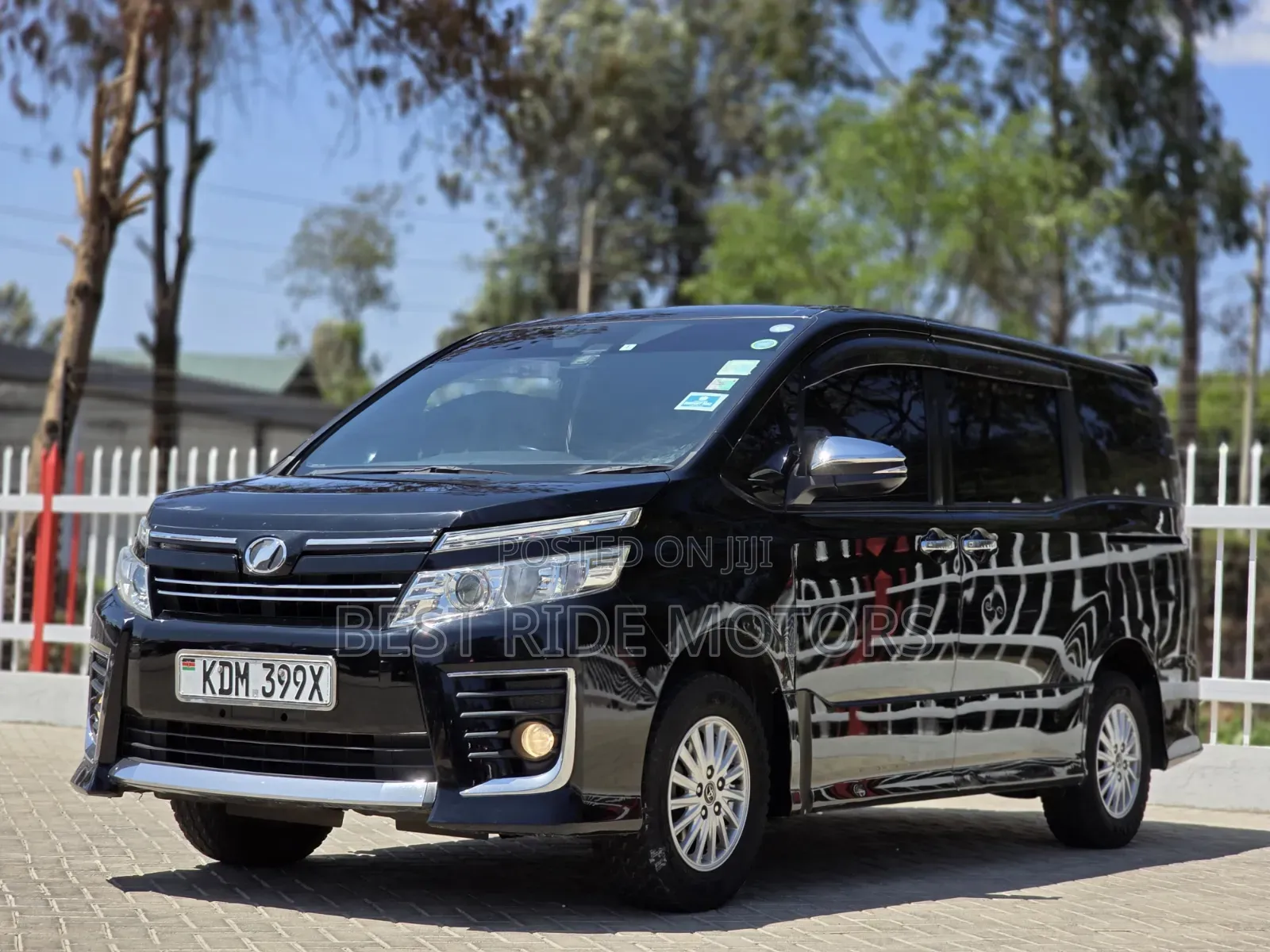 Toyota Voxy 2016 Black