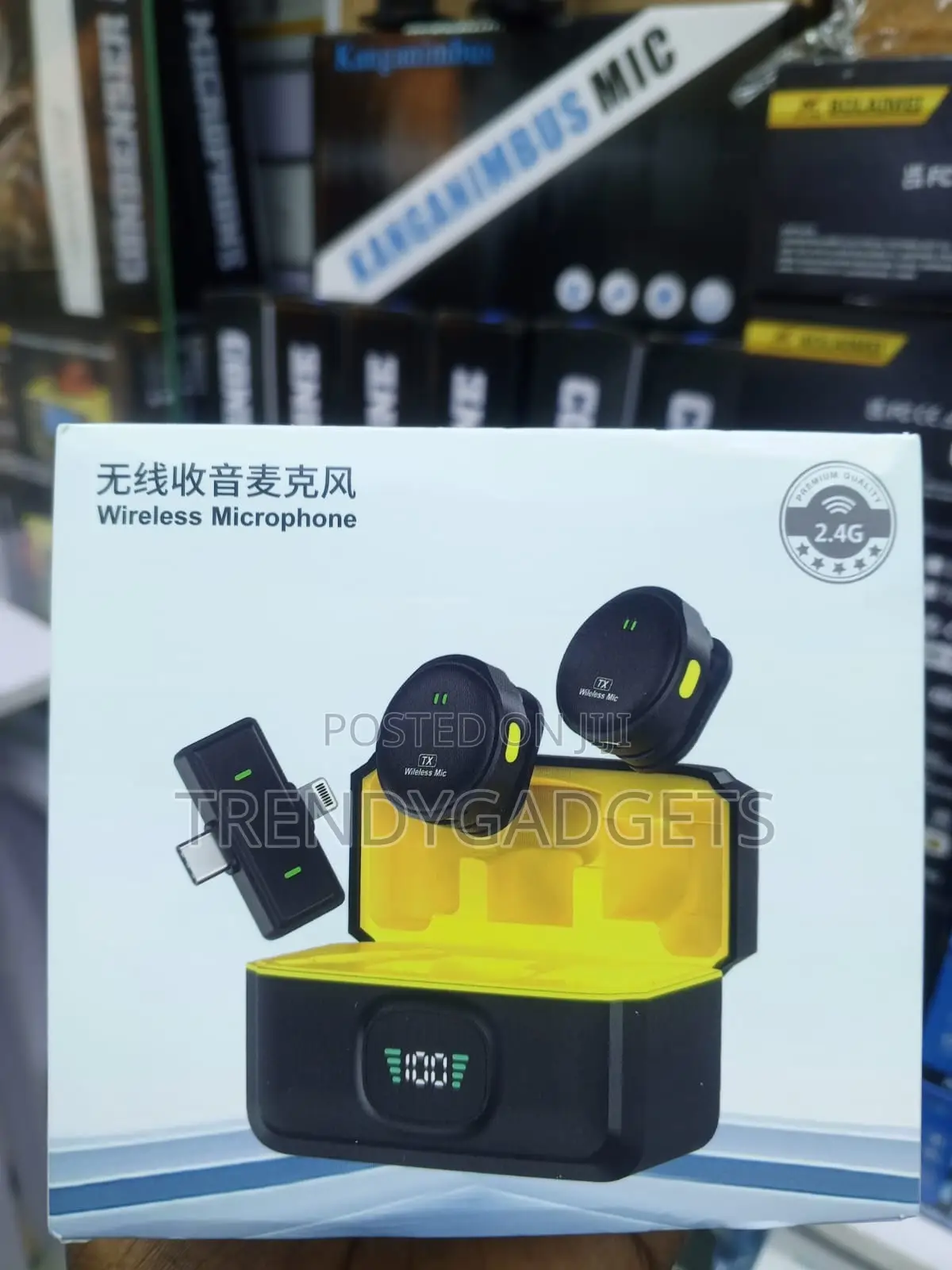 Q9 Wireless Collar Mic Set With Charging Case for Type C Phones