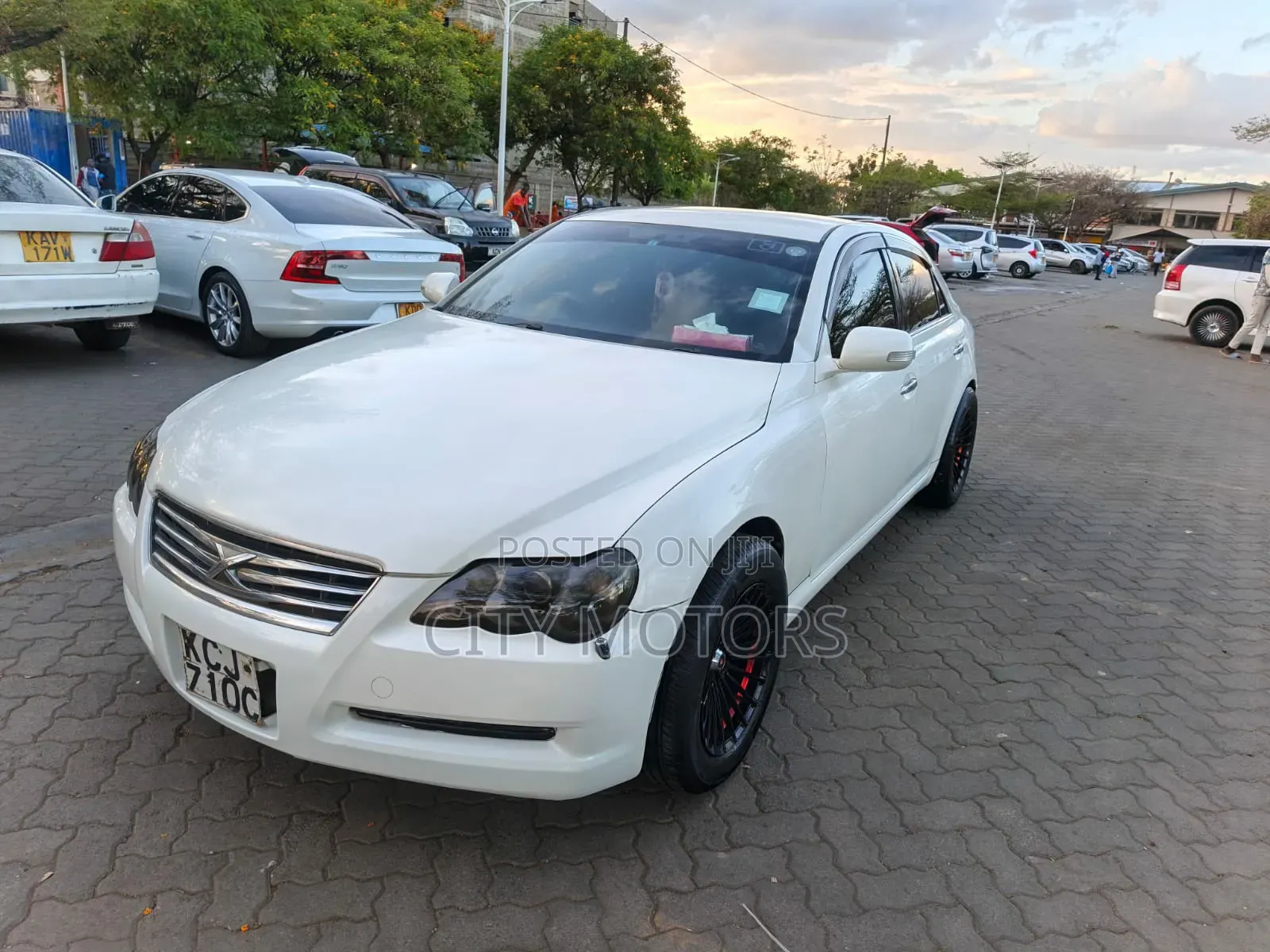 Toyota Mark X 2.5 RWD 2010 White