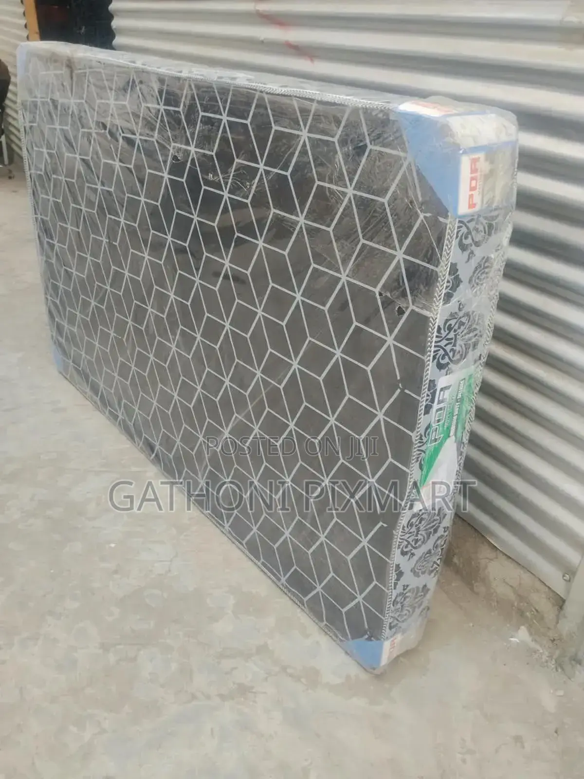 Jumbo Poa 4×6×8-Inch Mattress for a Neat Bedroom Upgrade