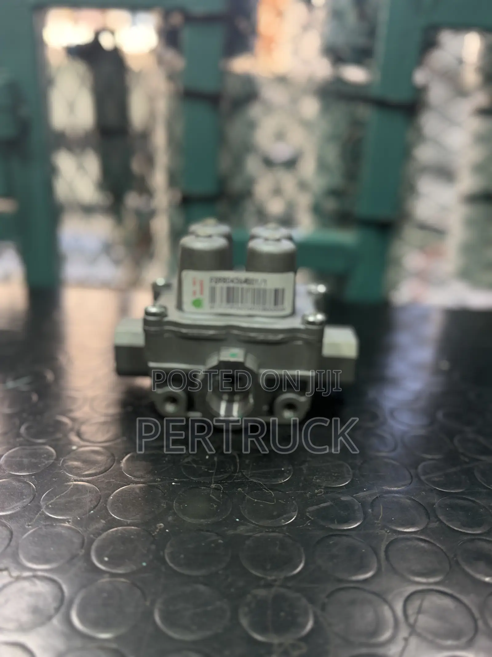 Four Way Valve Sinotruck Howo H2/H3 Light Truck FG/1