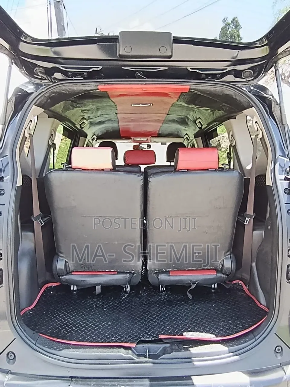Toyota Sienta 1.5 FWD (6-seater) 2016 Black