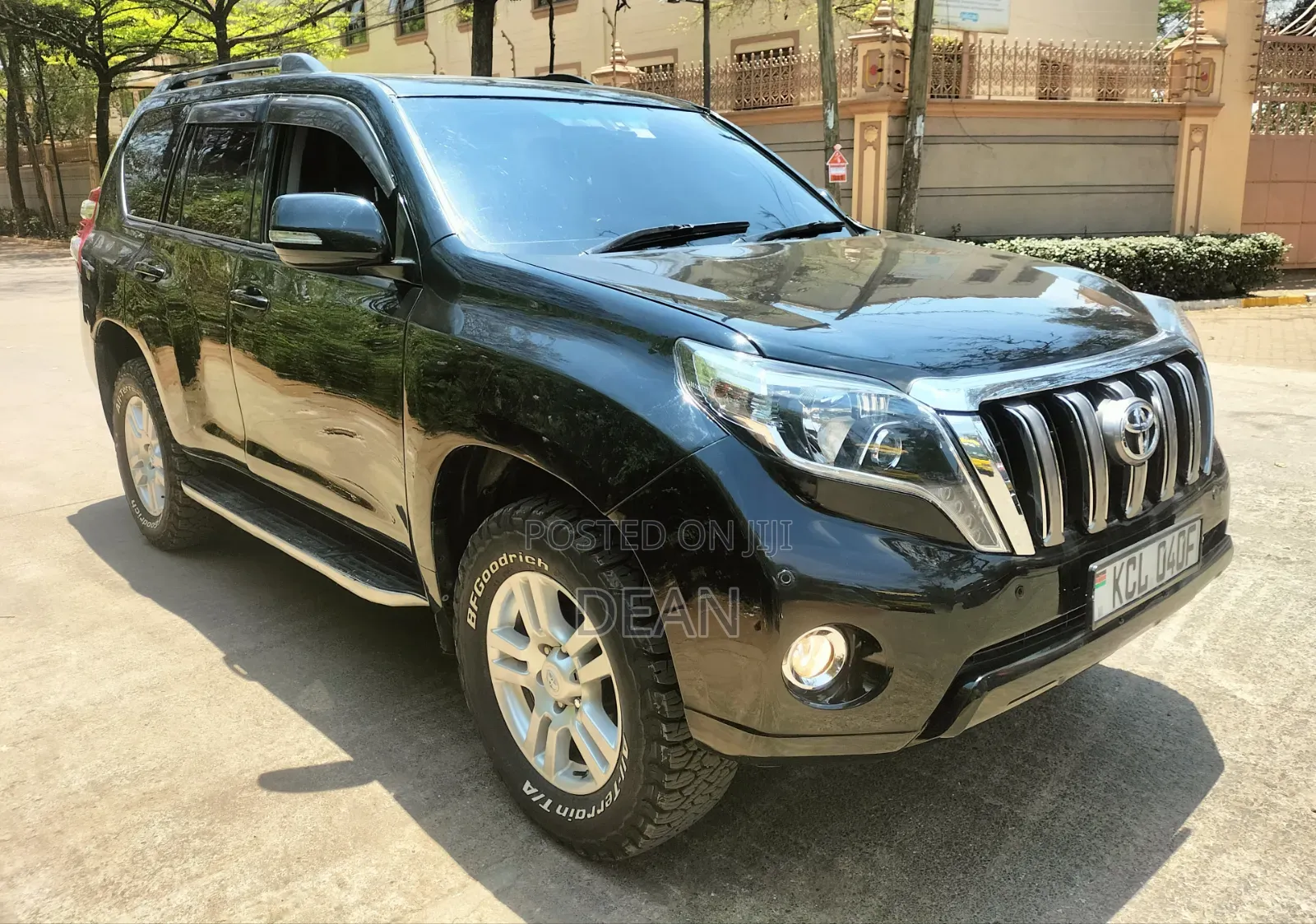 Toyota Land Cruiser Prado 2011 Black