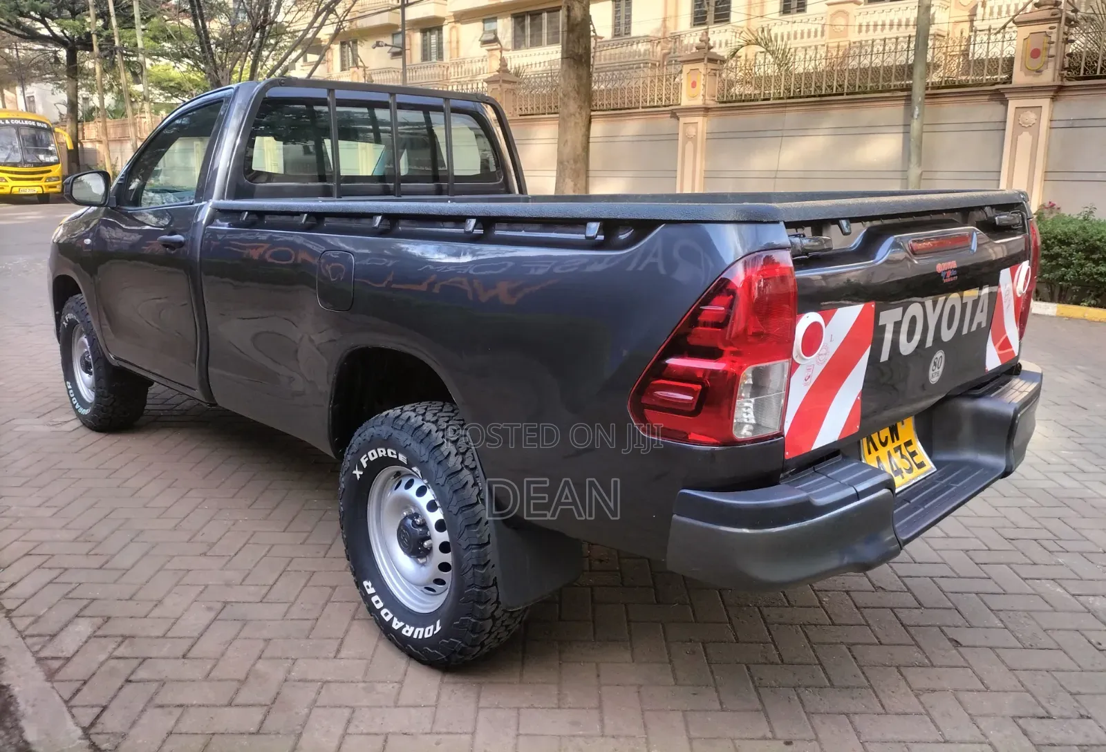 Toyota Hilux 2019 Black