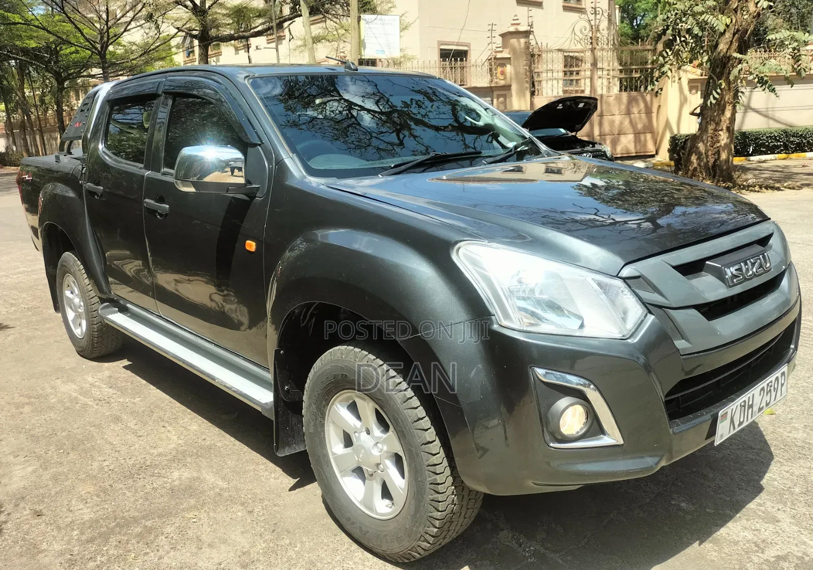 Isuzu D-MAX 2022 Gray