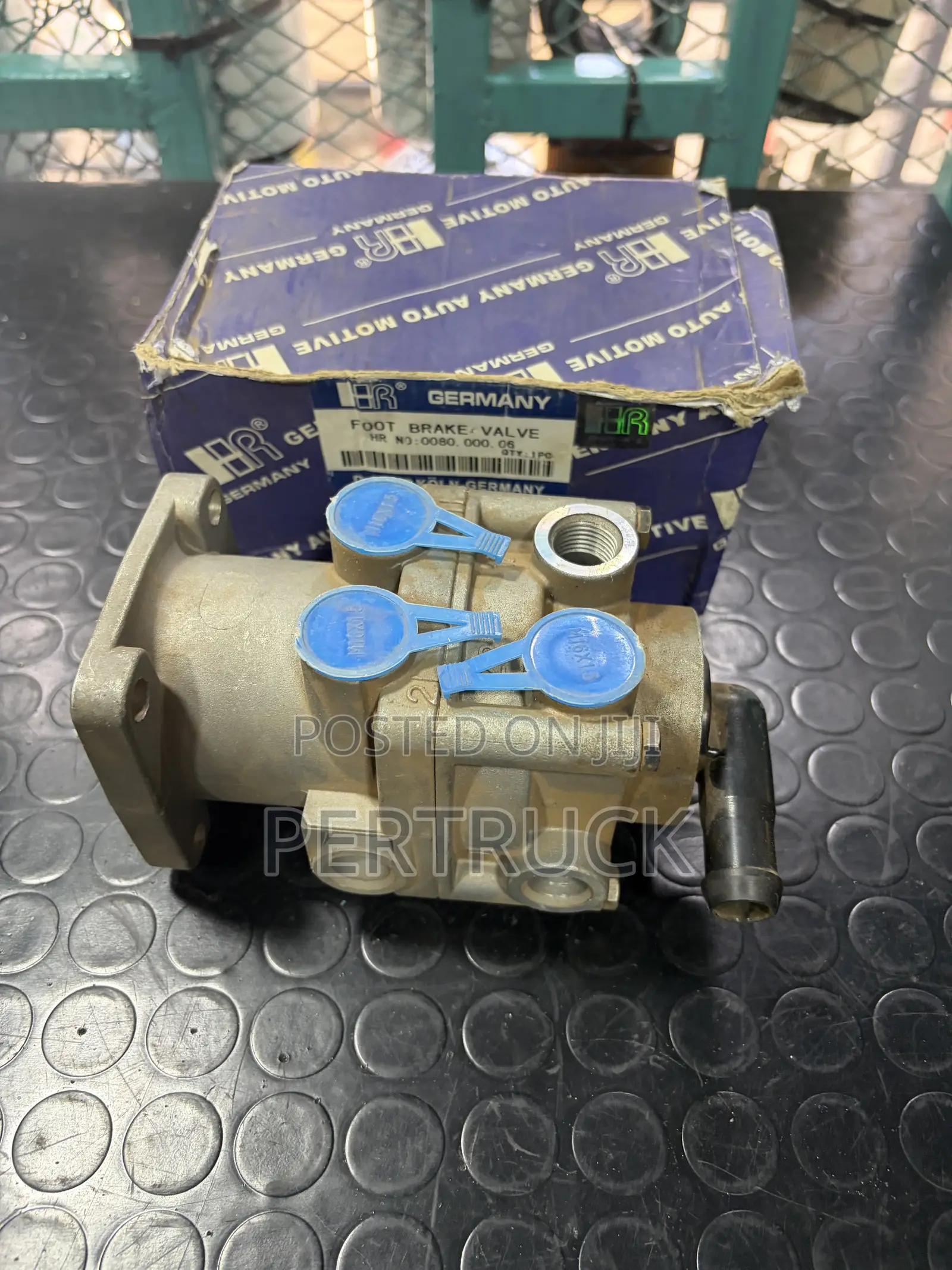 Brake Master Valve 8mm Full Output Sino Howo H2/H3 FG