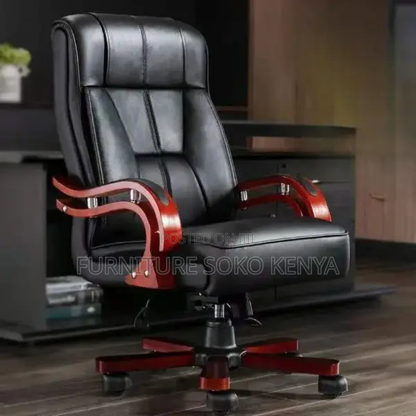 Office Chair : Executive CEO Office Chair